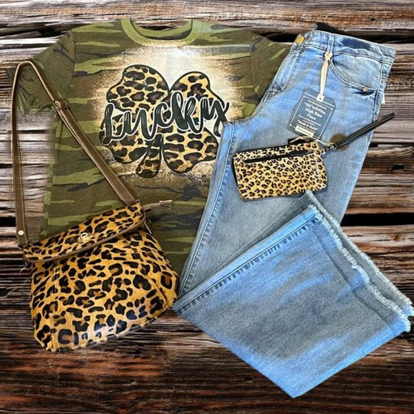 Feeling Lucky Leopard Shamrock Camouflage Tee - Picture 1 of 2